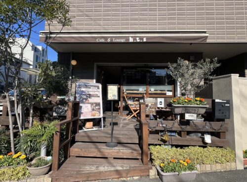 梅屋敷Cafe ＆ Lounge h.t.s外観