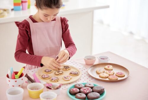 スマイル大森／まちのスイーツ屋さんと冬のでこれーしょんスイーツづくり