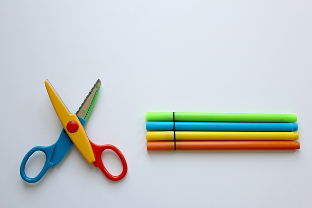 colour-pencils-1803669_640