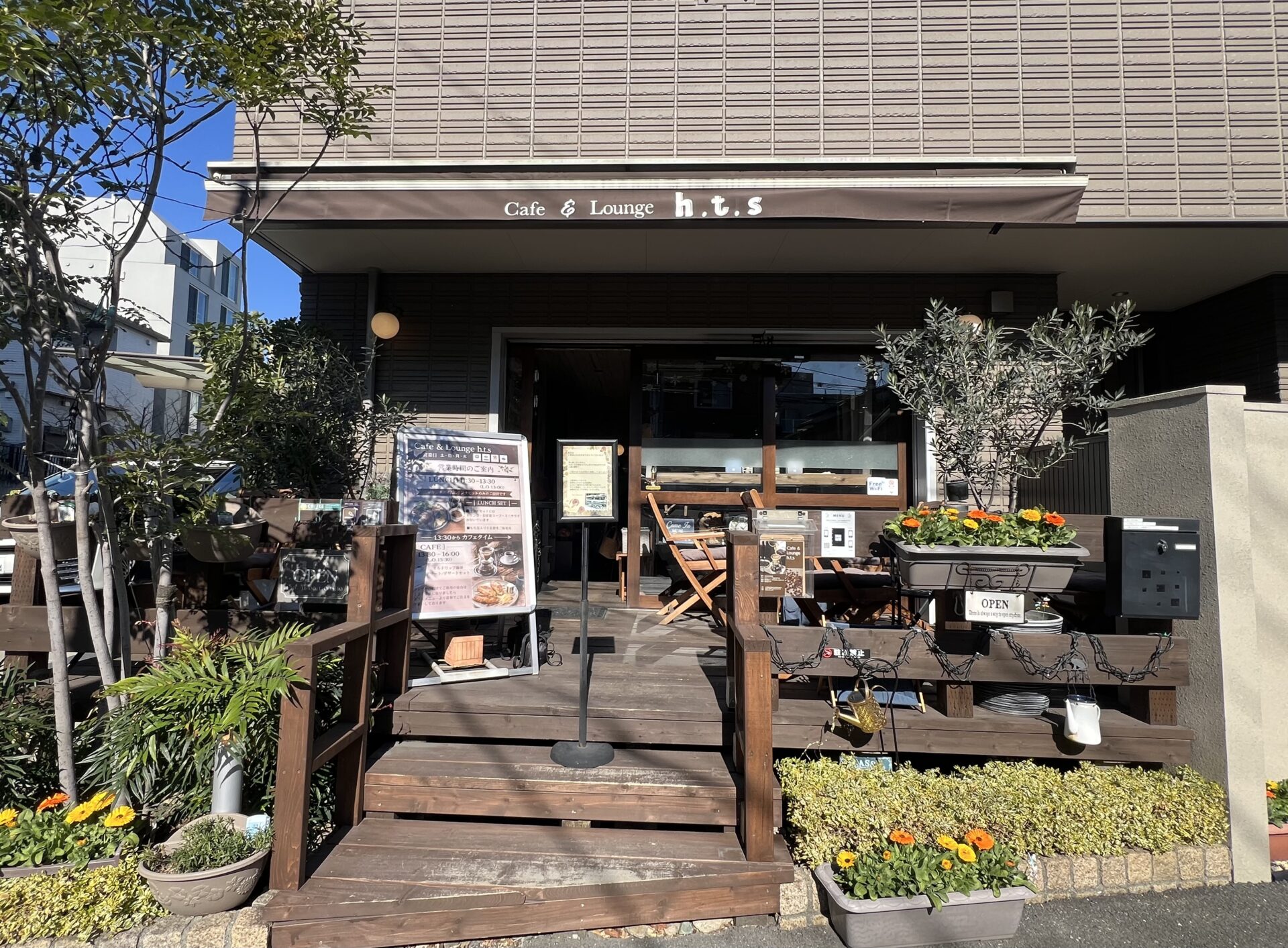 【梅屋敷】子連れでも至福の時間。感動のチキンコンフィカレーに出会えるカフェ