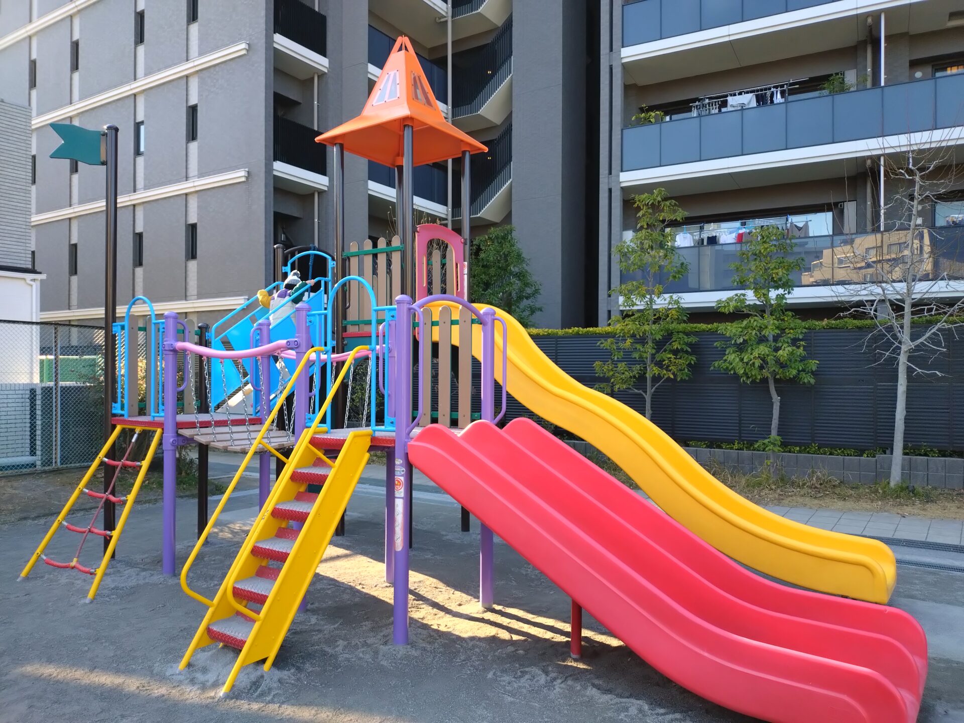 【西馬込】遊具が充実！広々とした「桜並木公園」