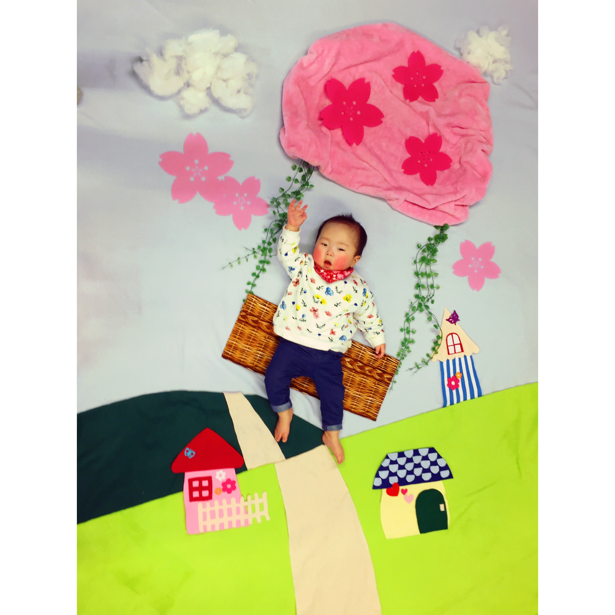 まるで絵本の中みたい！赤ちゃんとの思い出に☆おひるねアート