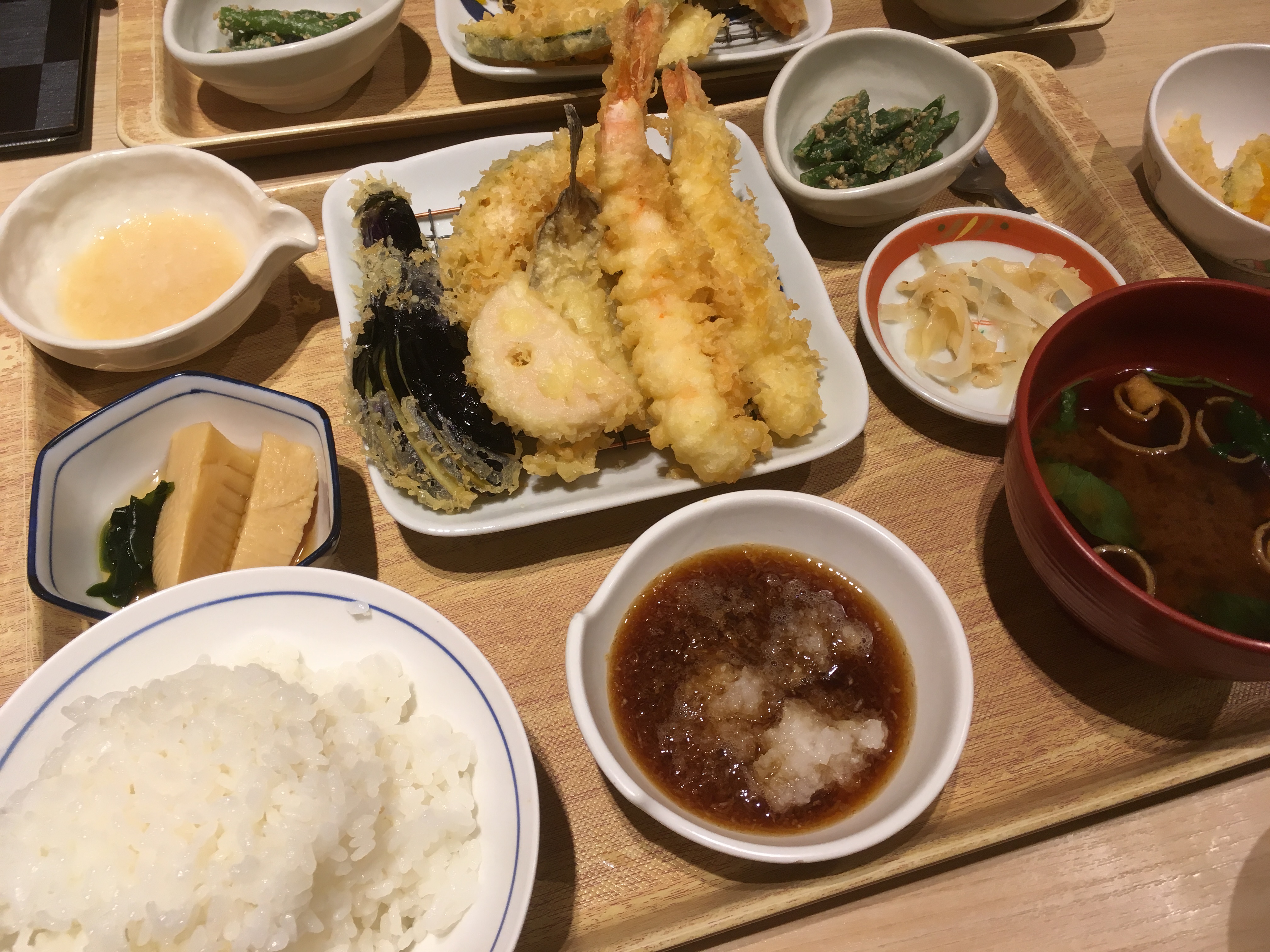 天ぷら屋さんなのに、アレが食べ放題？お得すぎて美味しすぎるお店、イオンモール草津「天麩羅えびのや」へ行こう！