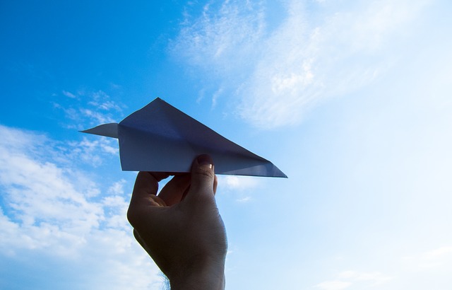 彦根市子どもセンターにて紙飛行機講座を開催！