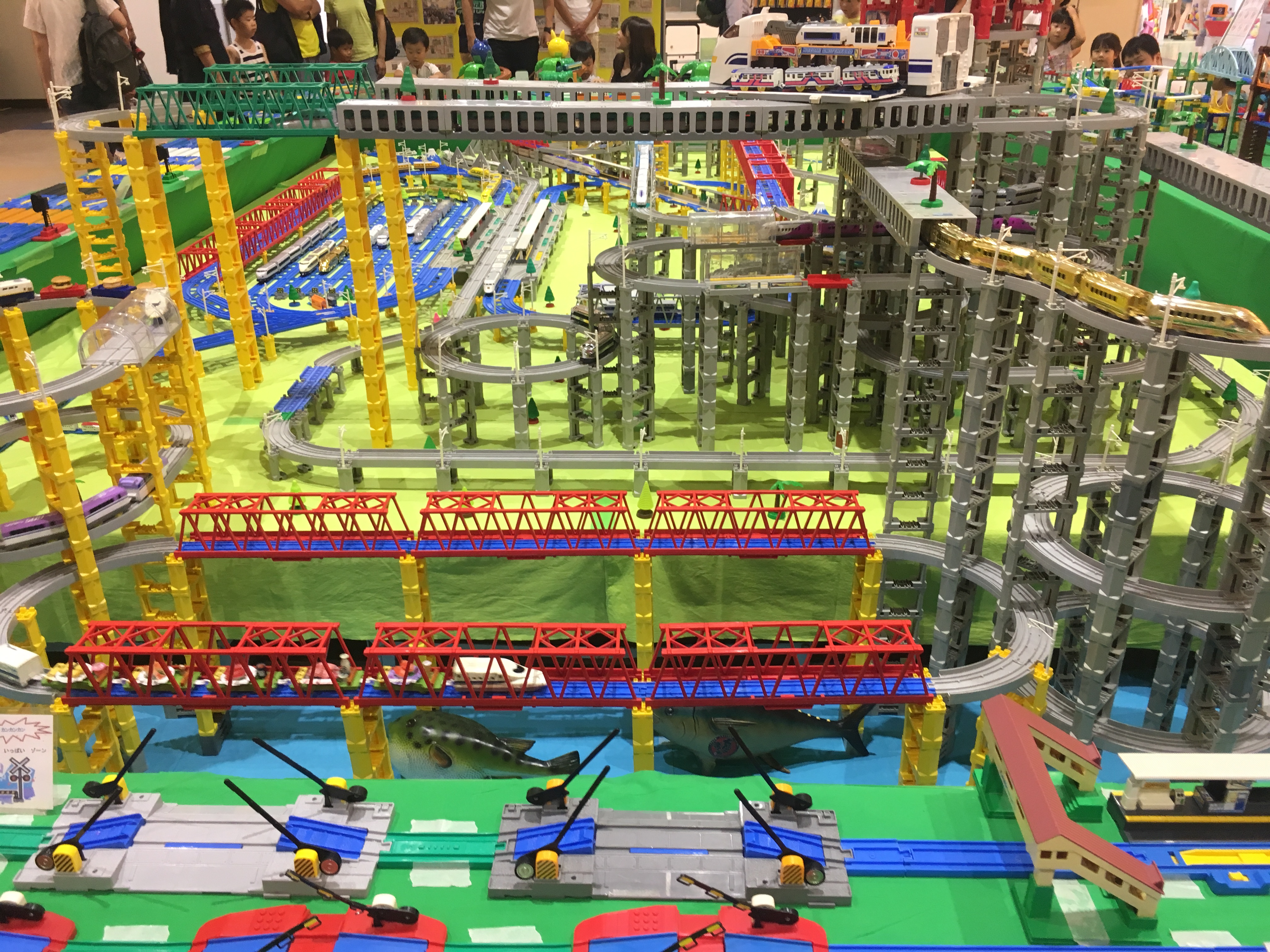 フォレオの鉄道おもちゃ大運動会に行ってきました。次回は7月15日(土)、16日(日)が最終日です。