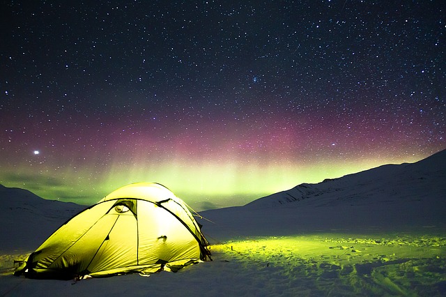 荒神山自然の家でファミリーキャンプ体験してみませんか？テントで一泊、アウトドアクッキングや創作活動をします！