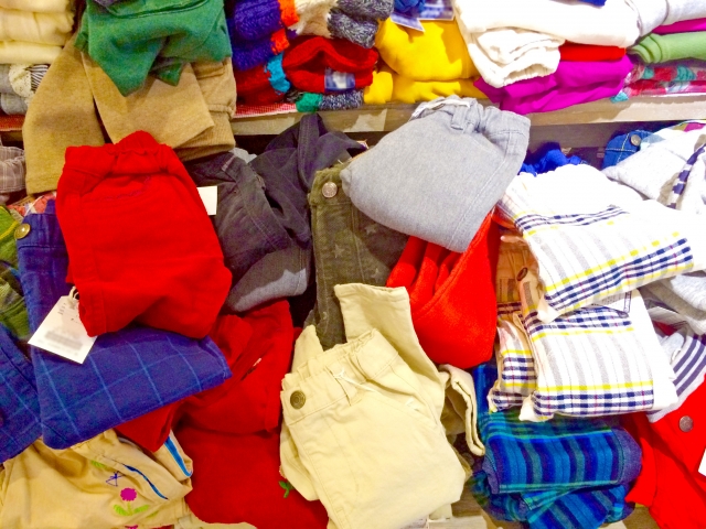 平和堂愛知川店で「衣類回収イベント」開催！不要になった衣類等1kg毎に20円分のお買い物券がもらえます♪