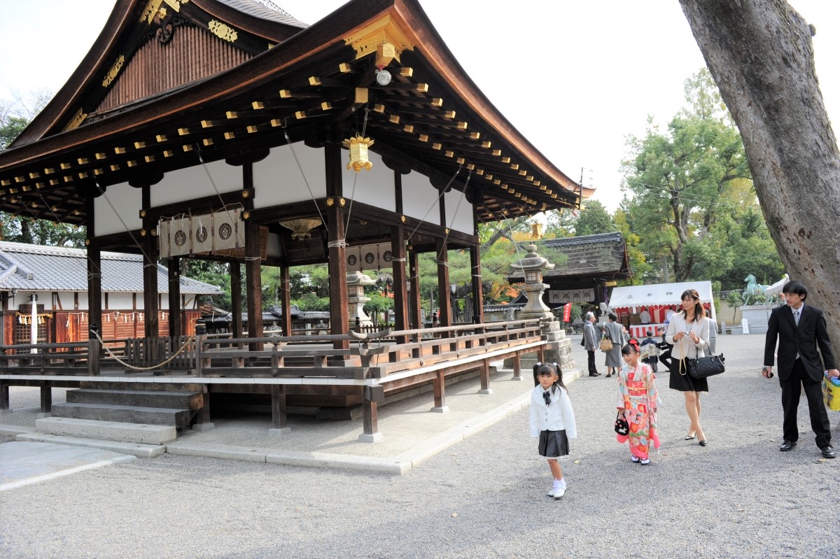 立木神社の境内