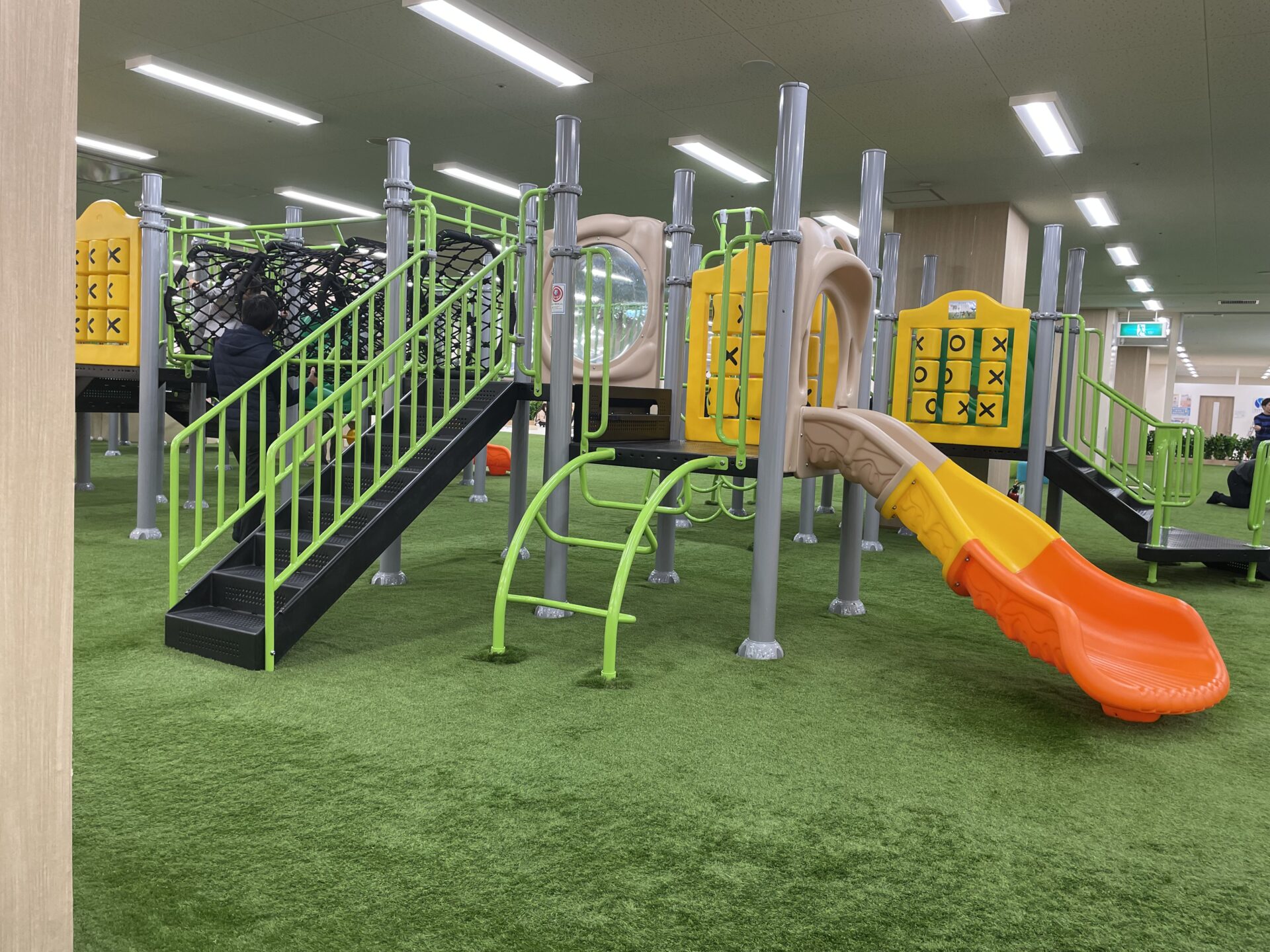 遊具あり！栗東にOPENした【屋内スポット】こどもっちパーク【行ってきた】