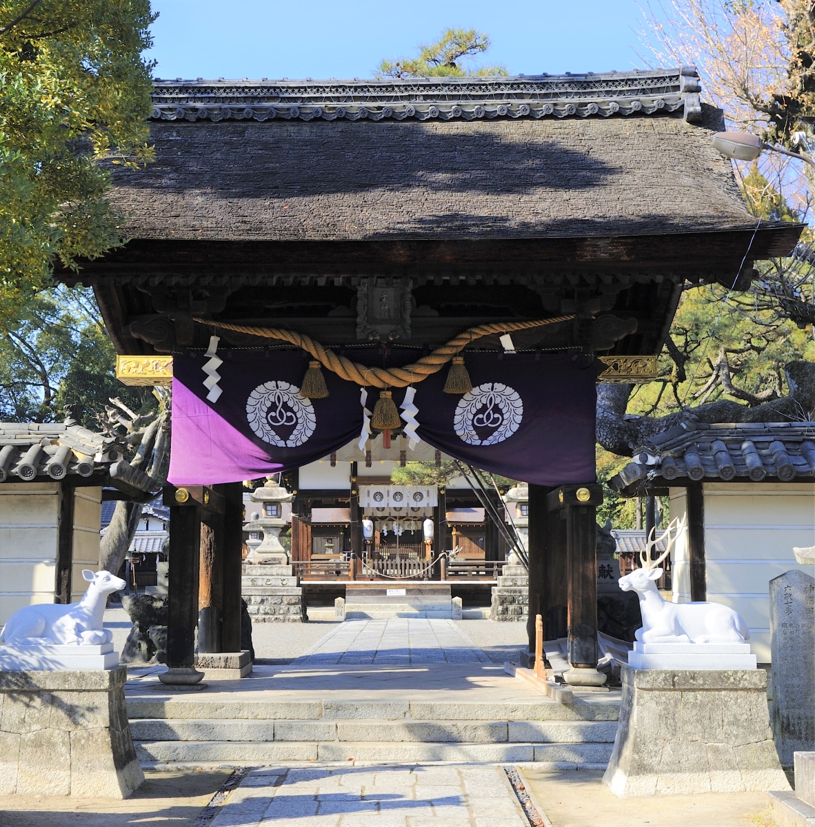 立木神社の玄関