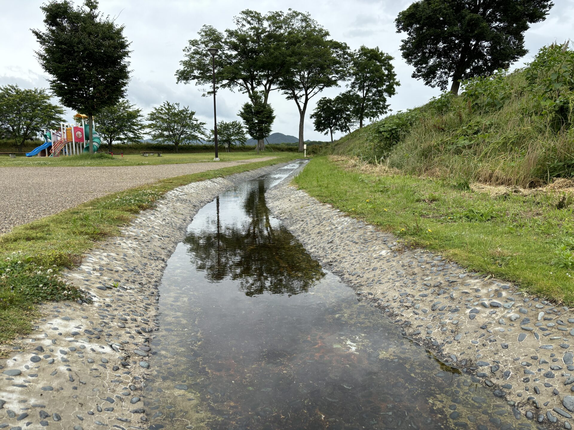 水遊びができる公園発見！【北川原公園】コンパクトだけど必要なものが十分揃った快適あそび場♪