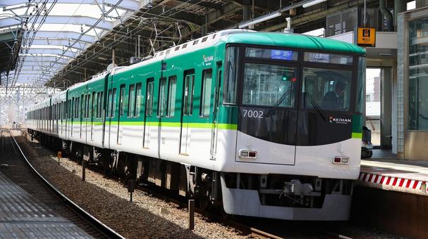 子どもに大人気の電車のキャラクターのイベントがやってくる！車内見学やグッズ販売や小学生以下の子どもには数量限定でプレゼントの特典があります！【京阪電車】【2024年9月21日】