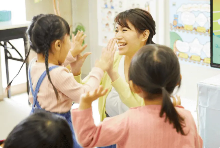 幼児期がとても大切って本当？新しい年、今こそ英語を楽しく始めよう！【ECCジュニア】期間限定無料体験＆お得なキャンペーン開催中！