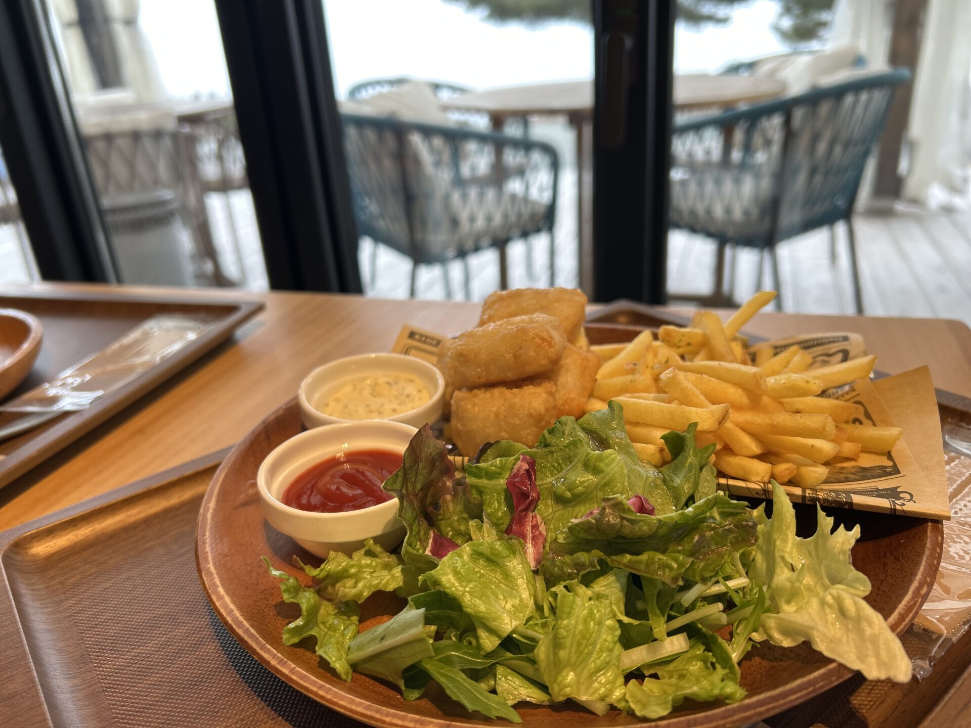びわ湖まで10歩！最高ロケーションのカフェ【行ってきた】コスパ最強のランチ有り♪子どもが喜ぶフードも充実！