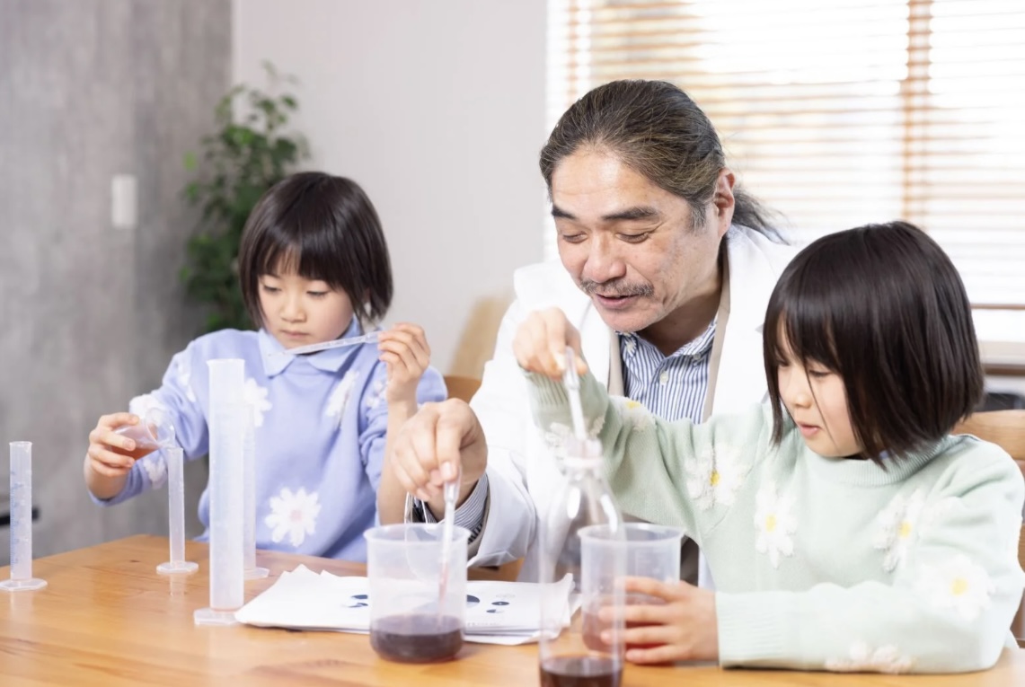 夏休みの困った解決！？「夏休み自由研究お助けイベント」がイオンモール草津にて開催☆身近な材料で新しい発見を♪【8月14日・15日】
