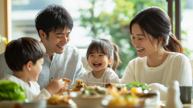 【10/20まで】お子様連れの外食がお得で嬉しい♪小学生以下対象の「おこさま祭り」で税込110円OFFやソフトクリームが無料☆【和食さと】