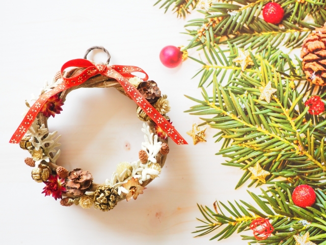 〈12/7〉お家で飾れる☆オリジナリのクリスマスリースや木の枝ツリーを作ってみよう！【湖南市じゅらくの里】