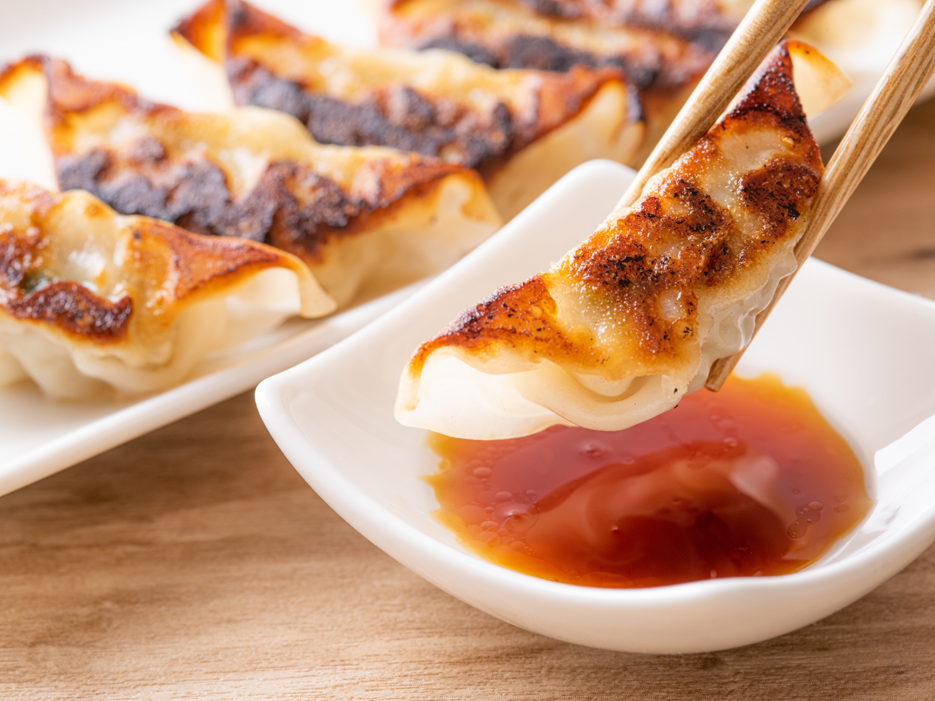 【餃子の王将 創業祭】12/24､25開催♪各種割引処理後のお会計金額税込500円毎に税込250円割引券を1枚プレゼント！