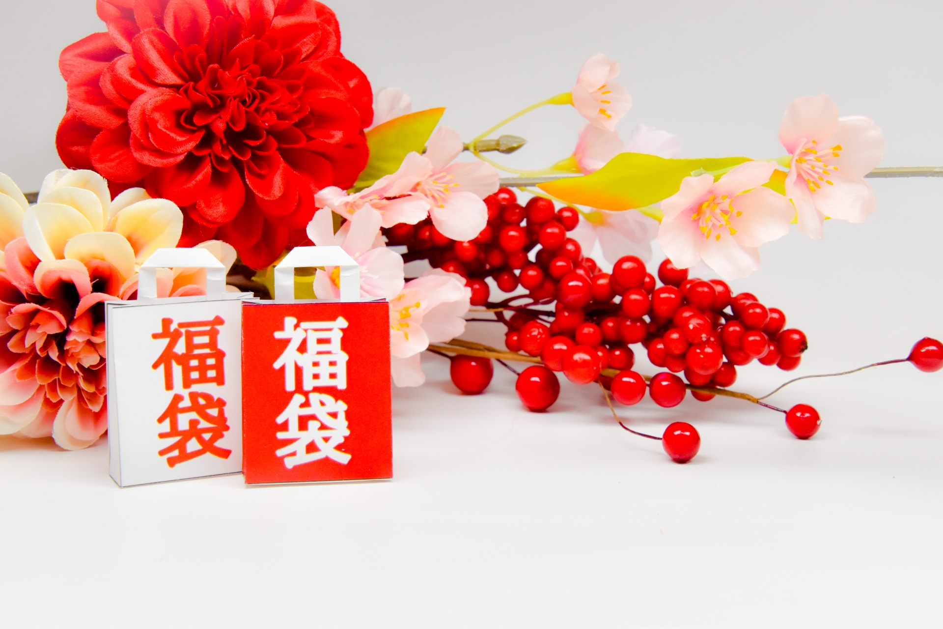 【サーティーワン2026福袋】12/9 10：00〜モバイルオーダー予約開始♪福袋購入と同額のスマホ限定電子チケットと可愛いサーティーワングッズがついてくる★