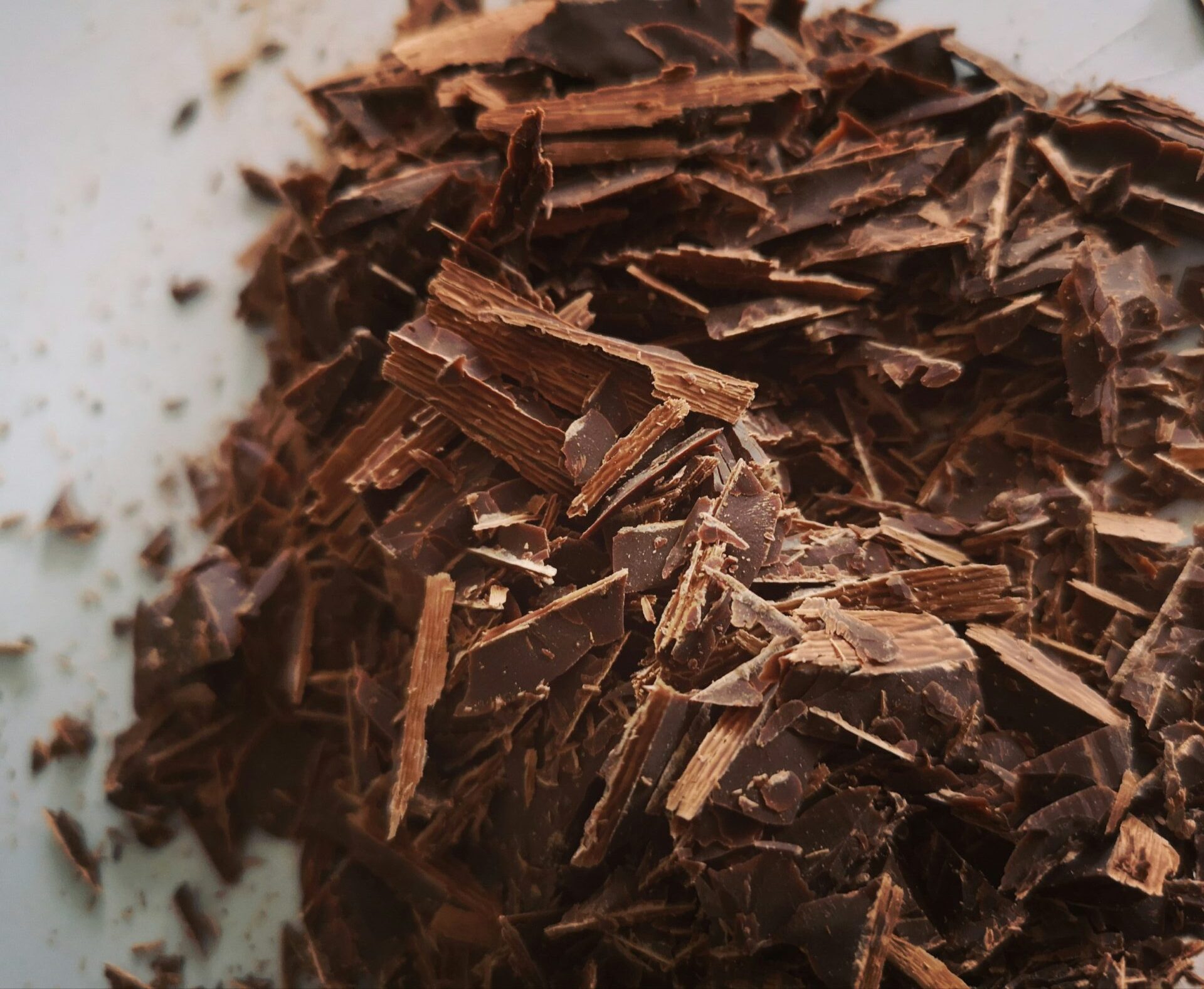 コメダ珈琲店で 1/22〜販売開始★昨年好評の【クラブハリエ監修 ショコラノワール】が進化して数量限定登場！ザクザク食感とほろ苦い味わいがプラス♪