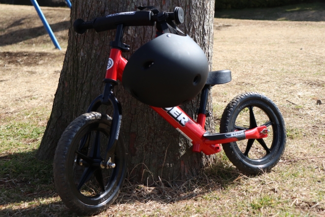 【米原市】待望のリベンジ開催！「きょうりゅうばいくれーす」がビッグブレスで決定！4歳・5歳限定のストライダーイベントで完走を目指そう！【4月19日】