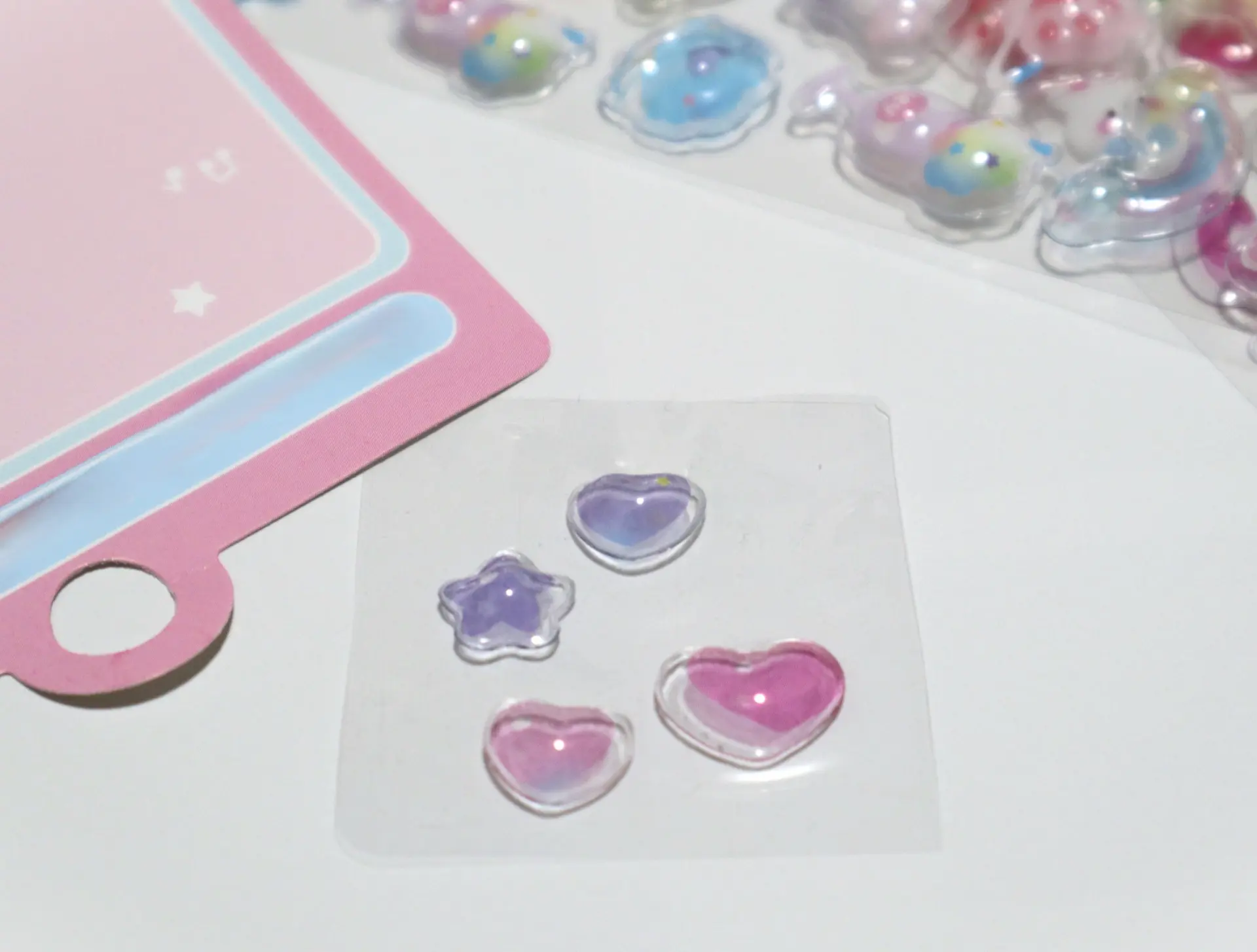 ＼話題のシールを手作りしてみよう！／【オリジナルシールづくり】のワークショップも♪ 3/21 イオンモール草津にて【イオンモールでペタペタ！超春！シール交換会】開催★