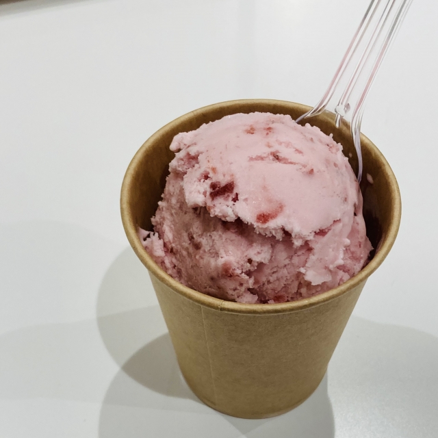 【2月4日〜発売開始】大人気おもちゃのキャラクターたちがトッピングされたアイスが登場♪ご褒美や手土産にぜひ！【サーティーワン】