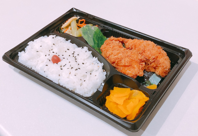 【3月2日〜】数量限定！あのねこ型ロボットの映画公開記念として限定パッケージのお弁当が登場！【ほっともっと】