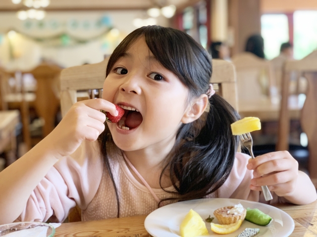 春の完熟いちごはいかかですか？春だけの贅沢いちごを味わおう♪【春の完熟いちごフェア～Strawberry Collection～　クサツエストピアホテル　3/25～4/6】