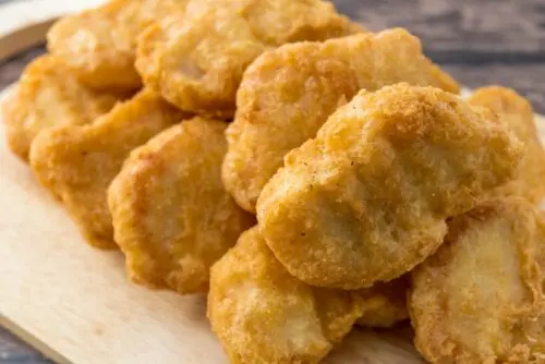 【GWおトク情報】ナゲット15ピース490円！「トクニナルド」第3弾★サンリオ限定パッケージ＆新ソース2種も登場【4月22日〜】