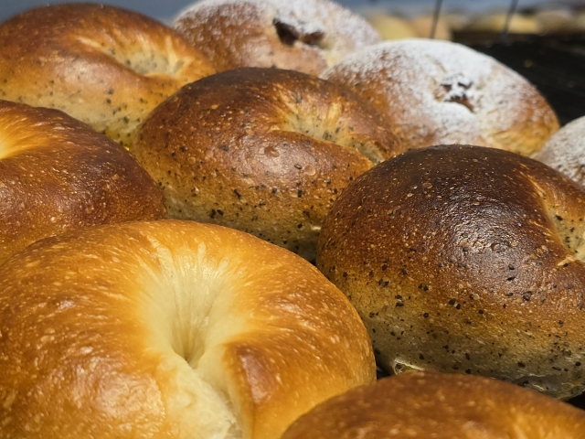 【彦根】ベーグル、ジャンボ油揚げ、豆乳ドーナツも！約35店舗のお店が集結する「ひこねで朝市」で贅沢な朝のひととき☆