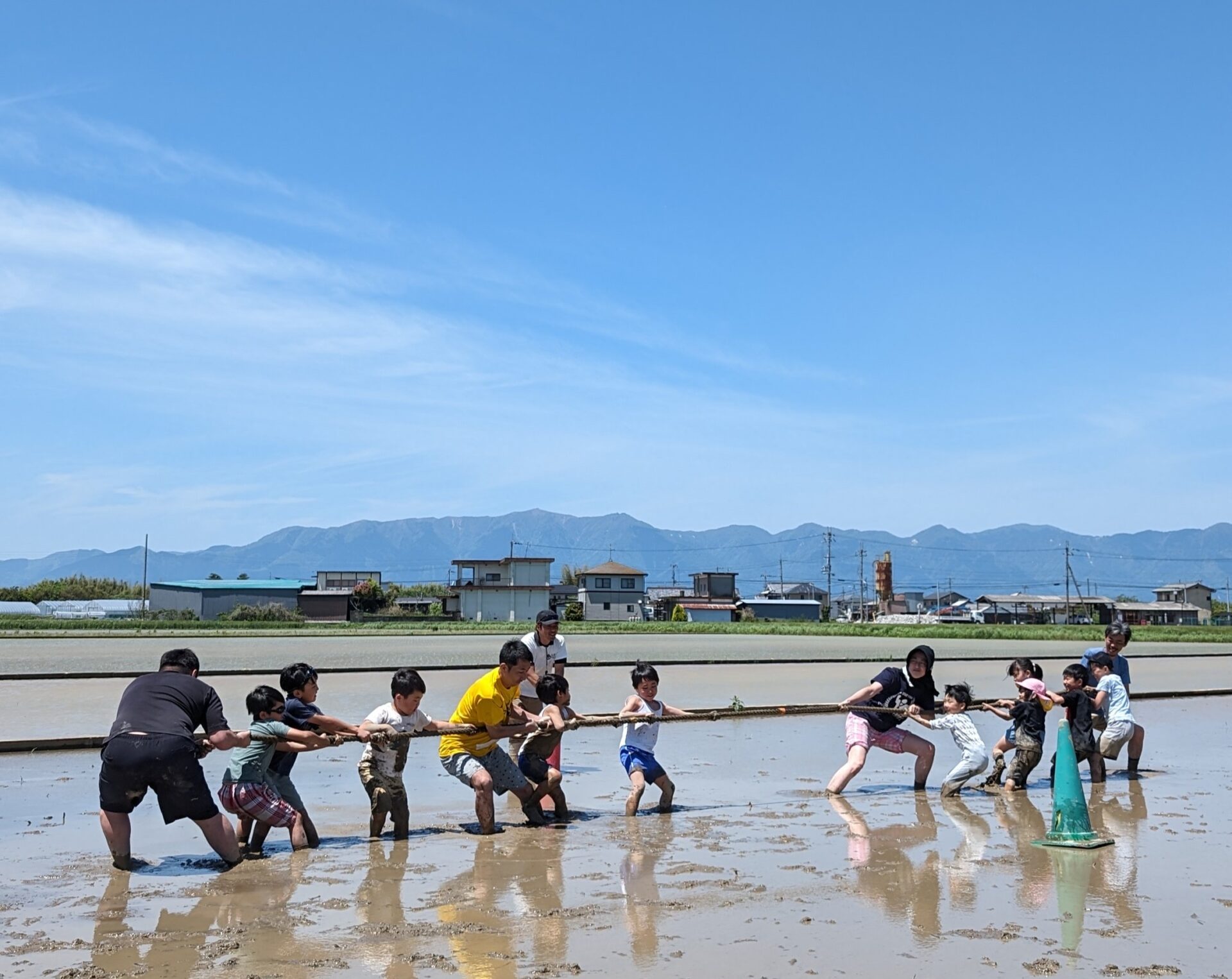 【近江八幡】タボくんもやってくる！イカリファーム「田植え＆どろんこ運動会」開催！軽食付き＆泥まみれで最高に楽しいGW♪