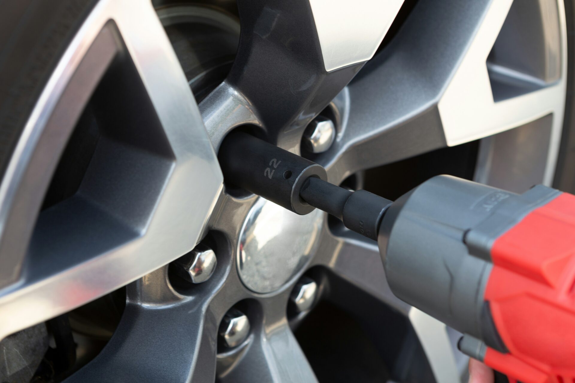 【参加無料】NISSANの”つなぎ”を着て整備体験をしてみよう！6/6, 7 【親子で参加しよう！NISSAN整備士体験】が開催♪＜ピエリ守山＞