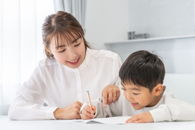 【大津市】参加無料★夏休みの自由研究にも！自分が生まれた日の出来事を調べて「自分だけの誕生日新聞」をつくろう！【8月5日・18日/滋賀県立公文書館】