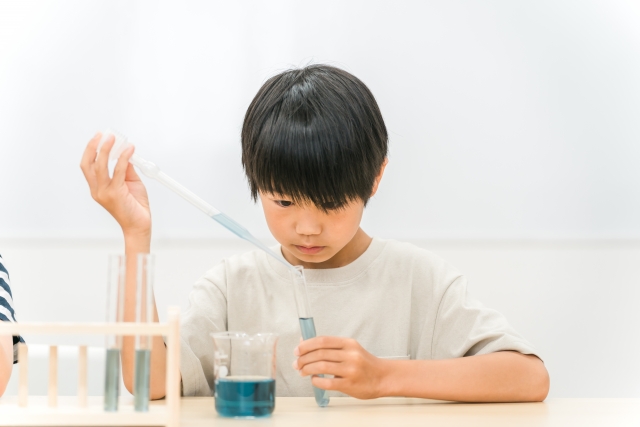 大学で理科実験や工作教室が開催！！夏休みは色んなことを経験しよう！【龍谷大学　夏休み子ども理科実験・工作教室　8/5　8/6】