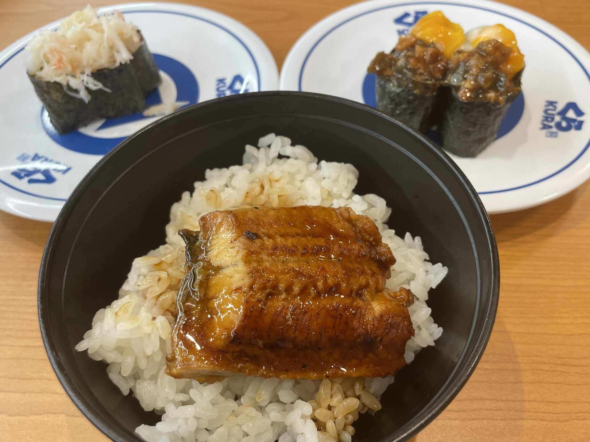 【食べてみた】280円ミニうな丼＆110円かに寿司!【1皿無料になるお得な新サービスも】土用の丑の日＆創業50年祭!極上かにフェア【くら寿司】