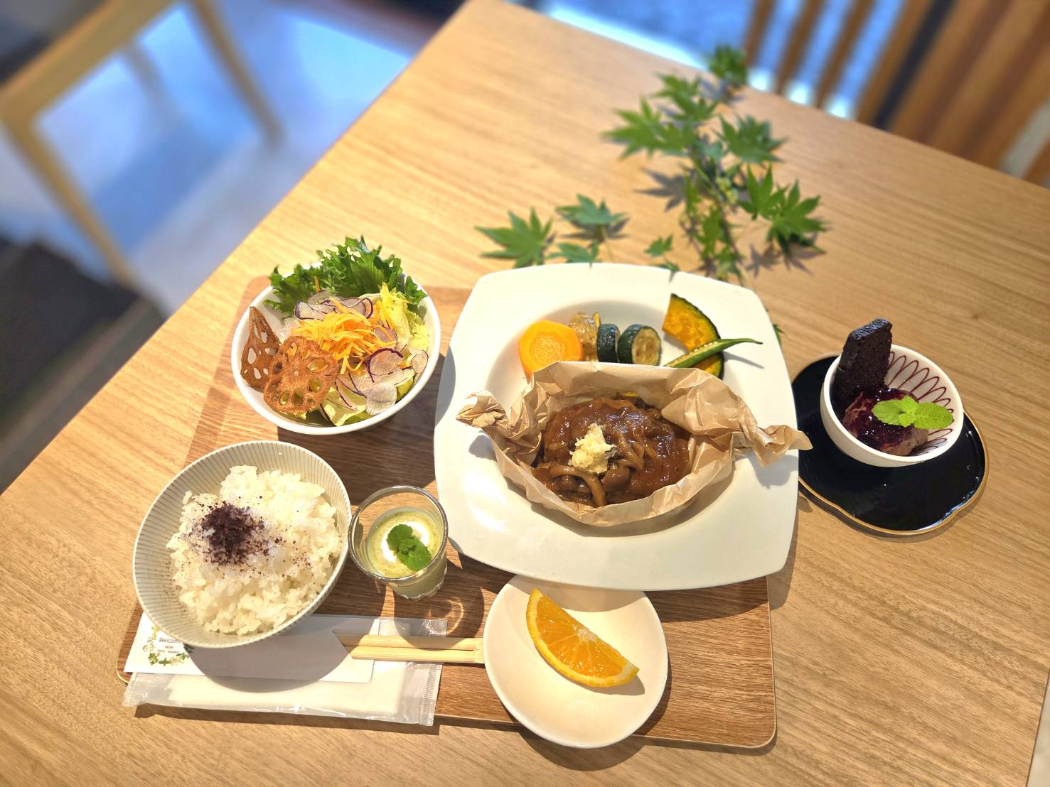 ワンプレートランチプレゼント♪地元の野菜たっぷりのビュッフェランチが楽しめる「いぶきハーブ・ガーデン」