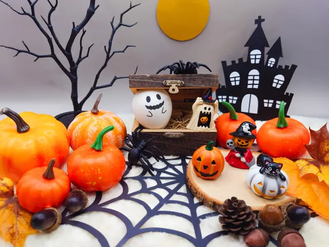 【10月4日】ハロウィンイベント開催！ハロウィンのフォトスポットでチェキを撮って可愛くイラストを描こう！【イオンタウン湖南】